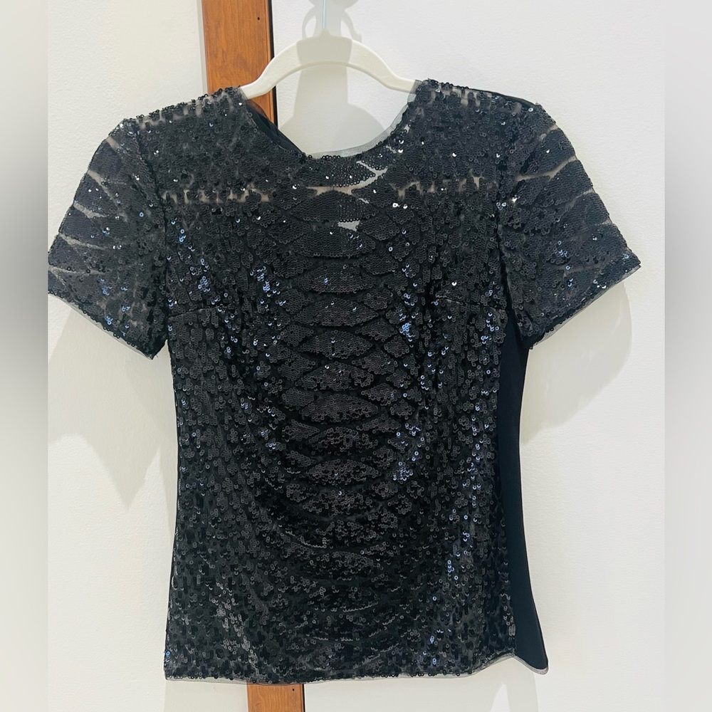 NWT BCBGMaxAzria Black Sequin Fitted
Short Sleeve Top